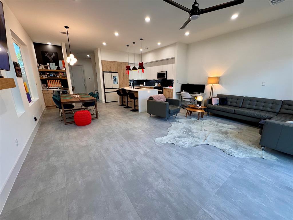 2909 Avenue G, Bay City, Texas image 7