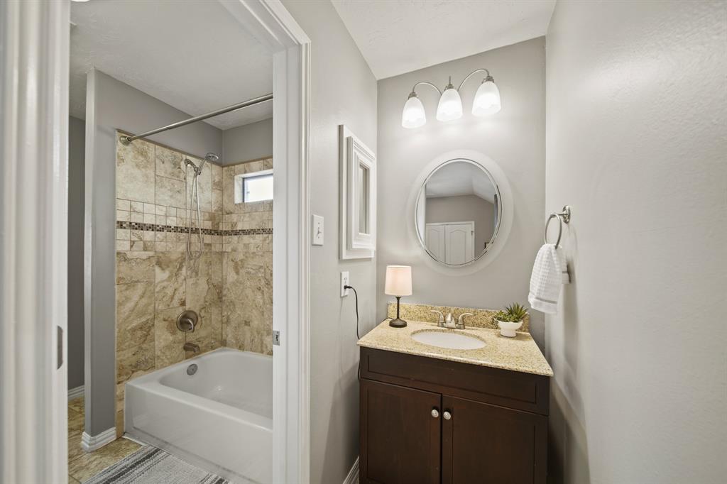 2112 Palm Castle Drive, League City, Texas image 33