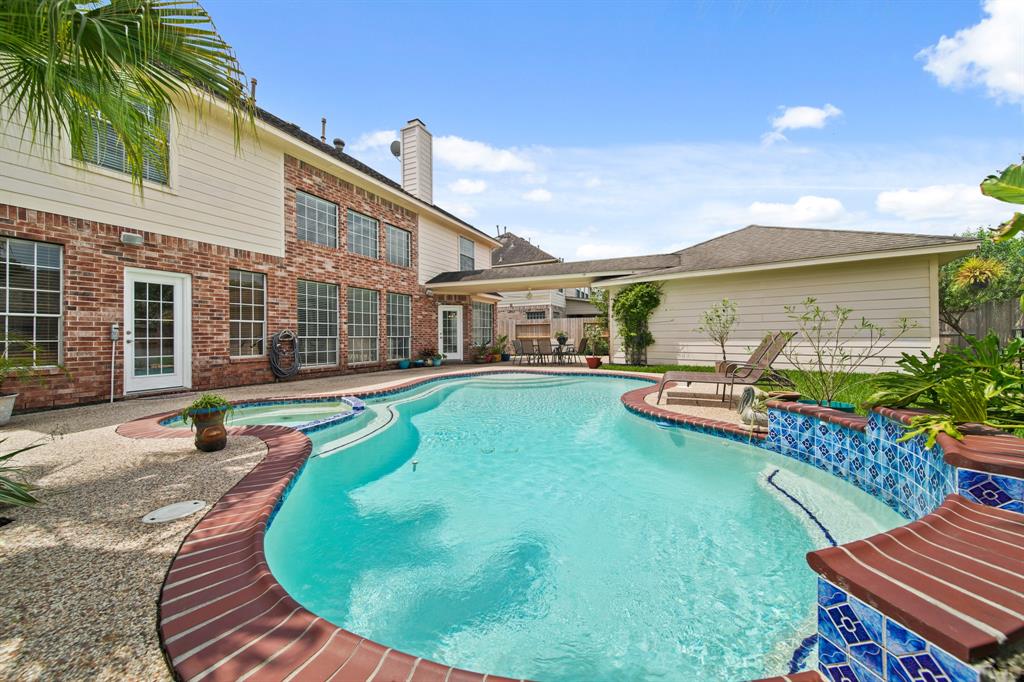 2112 Palm Castle Drive, League City, Texas image 9