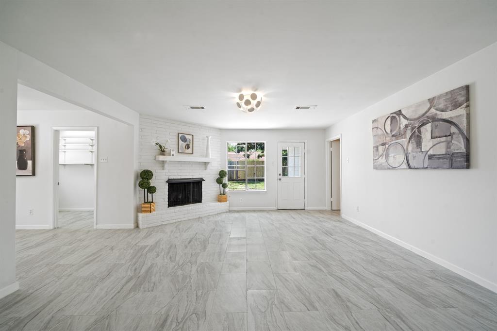 11723 N Willowdale Circle, Houston, Texas image 9