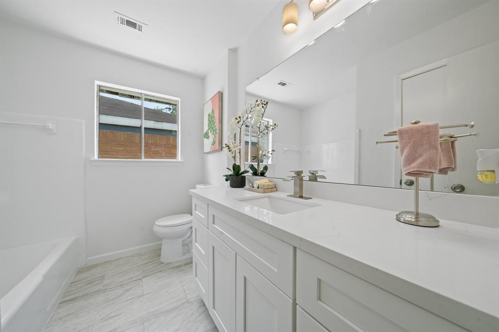 11723 N Willowdale Circle, Houston, Texas image 30