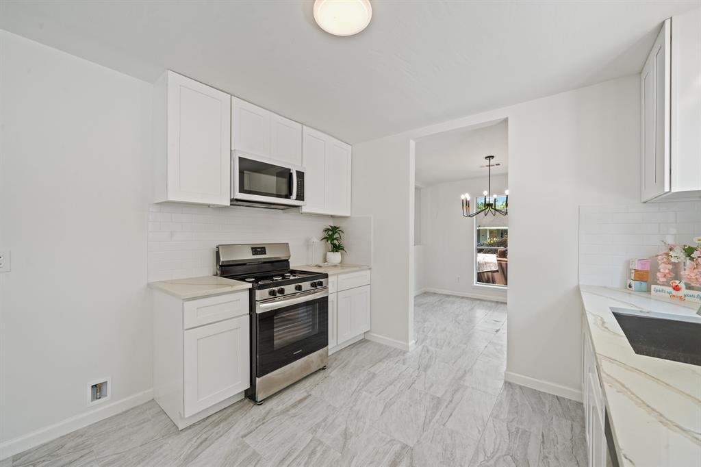 11723 N Willowdale Circle, Houston, Texas image 15