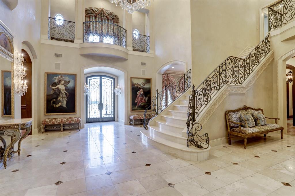 36 Saddlebrook Court