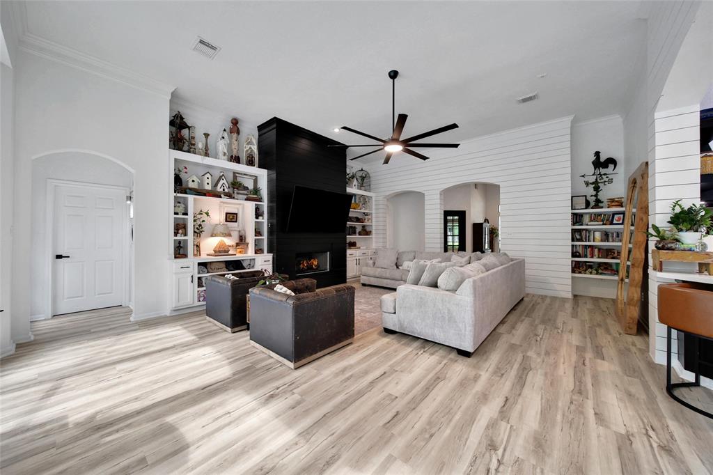 11698 Creek View Lane, Conroe, Texas image 12