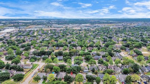 Single Family Residence in Houston TX 9922 Pale Star Drive 42.jpg