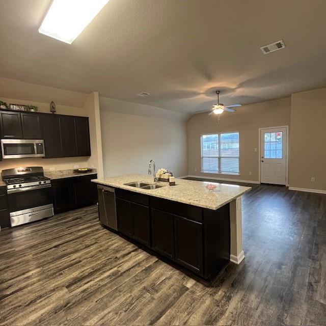 135 Bates Court, Huntsville, Texas image 4