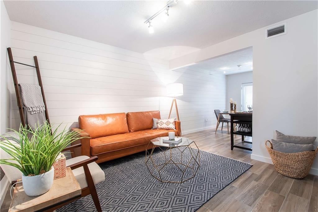 500 1st Street