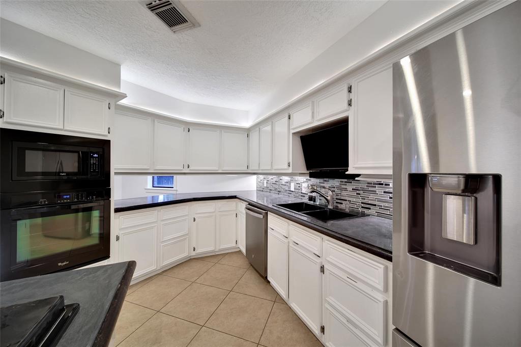 9 Wind River Court