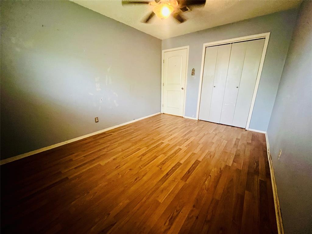 4519 E 24th Street, Dickinson, Texas image 7