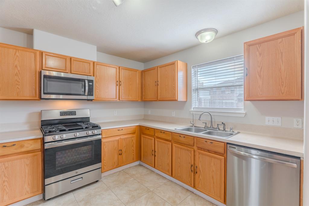 17203 Morning Blossom Place, Houston, Texas image 13