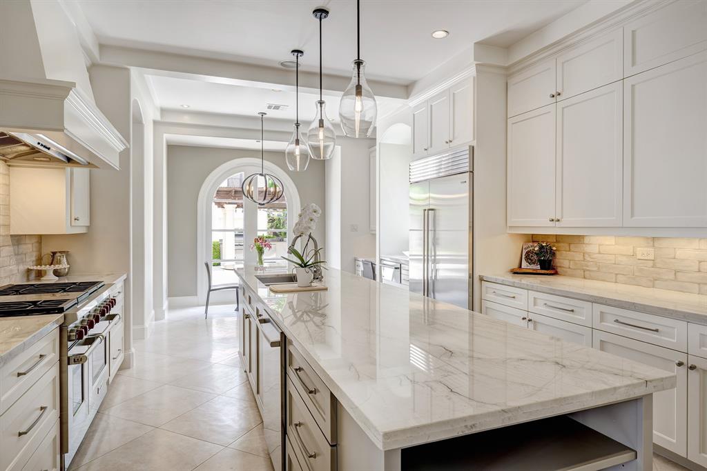 6101 Newcastle Street, Bellaire, Texas image 6