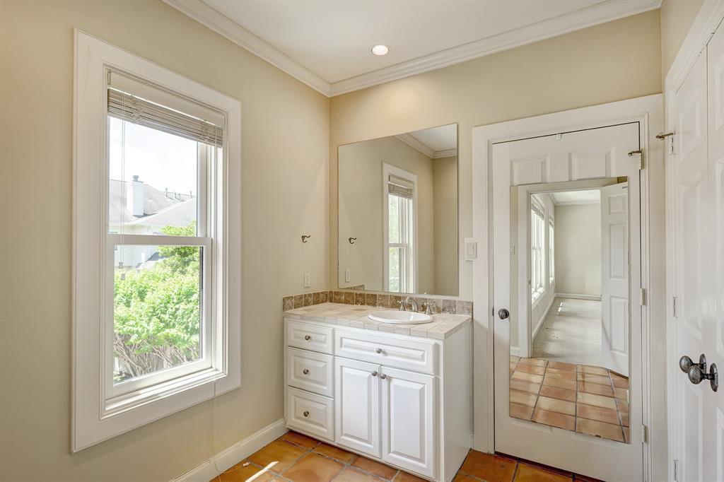 6101 Newcastle Street, Bellaire, Texas image 32