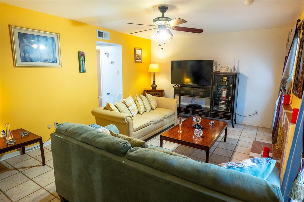 2110 Wilcrest Drive 101