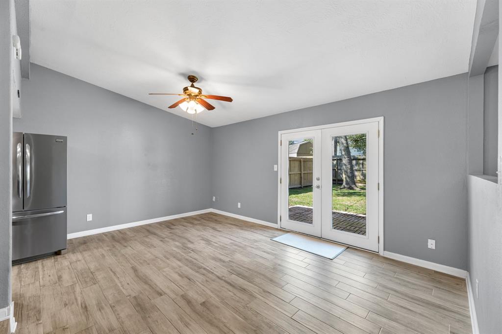1202 W Flamingo Drive, Seabrook, Texas image 18