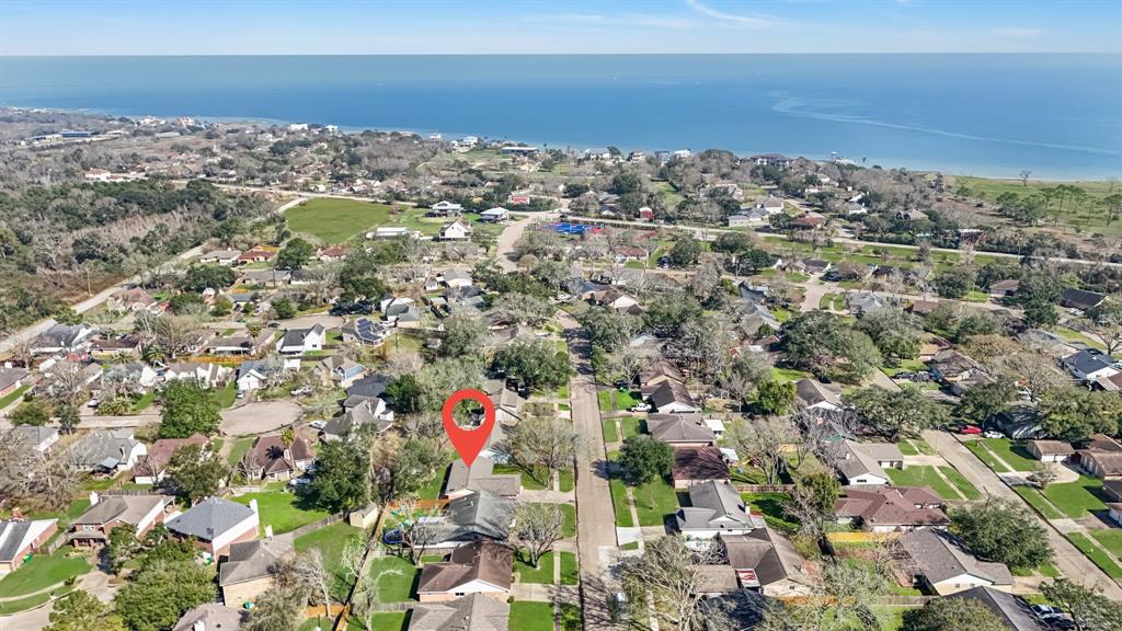 1202 W Flamingo Drive, Seabrook, Texas image 35