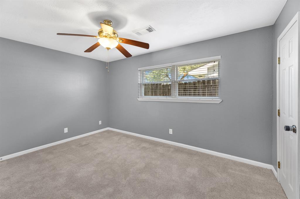 1202 W Flamingo Drive, Seabrook, Texas image 27