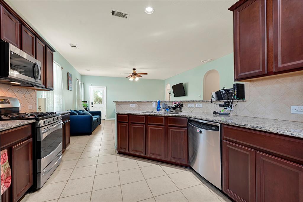 3103 Trail Hollow Drive, Pearland, Texas image 20