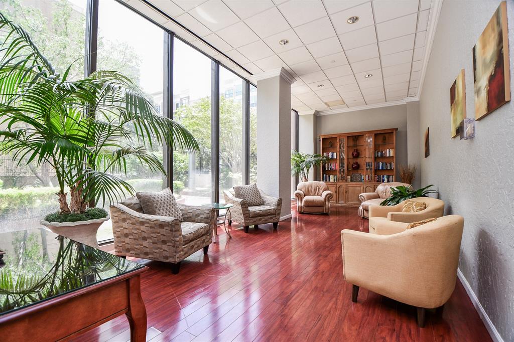 5150 Hidalgo Street 1205