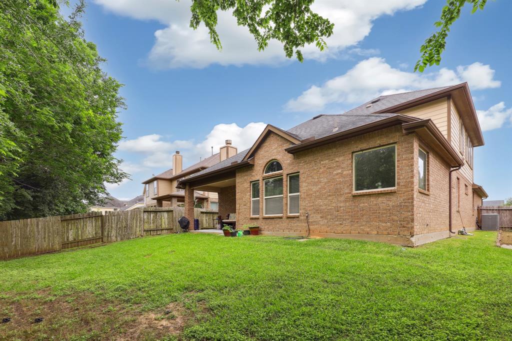 9710 Massanutten Lane, Richmond, Texas image 32