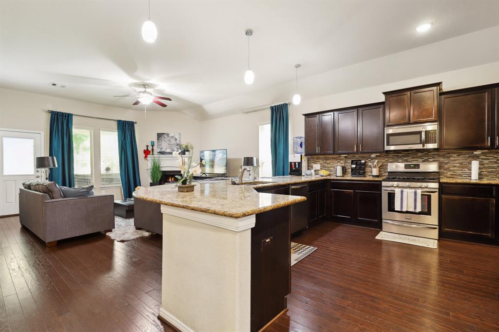 9710 Massanutten Lane, Richmond, Texas image 4