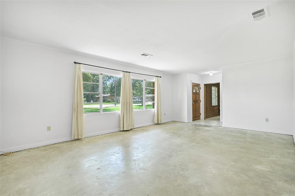 2006 Evergreen Lane