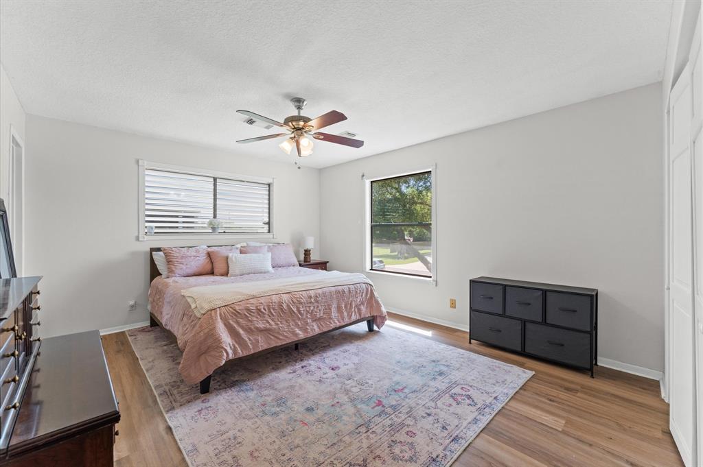 211 4th Street, Dickinson, Texas image 21