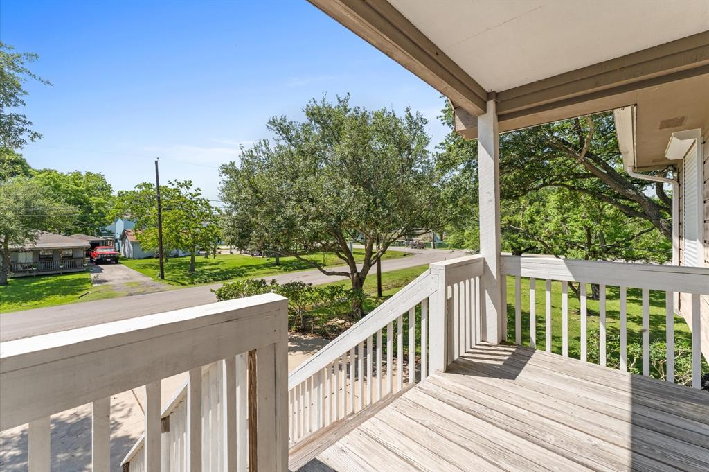 211 4th Street, Dickinson, Texas image 5