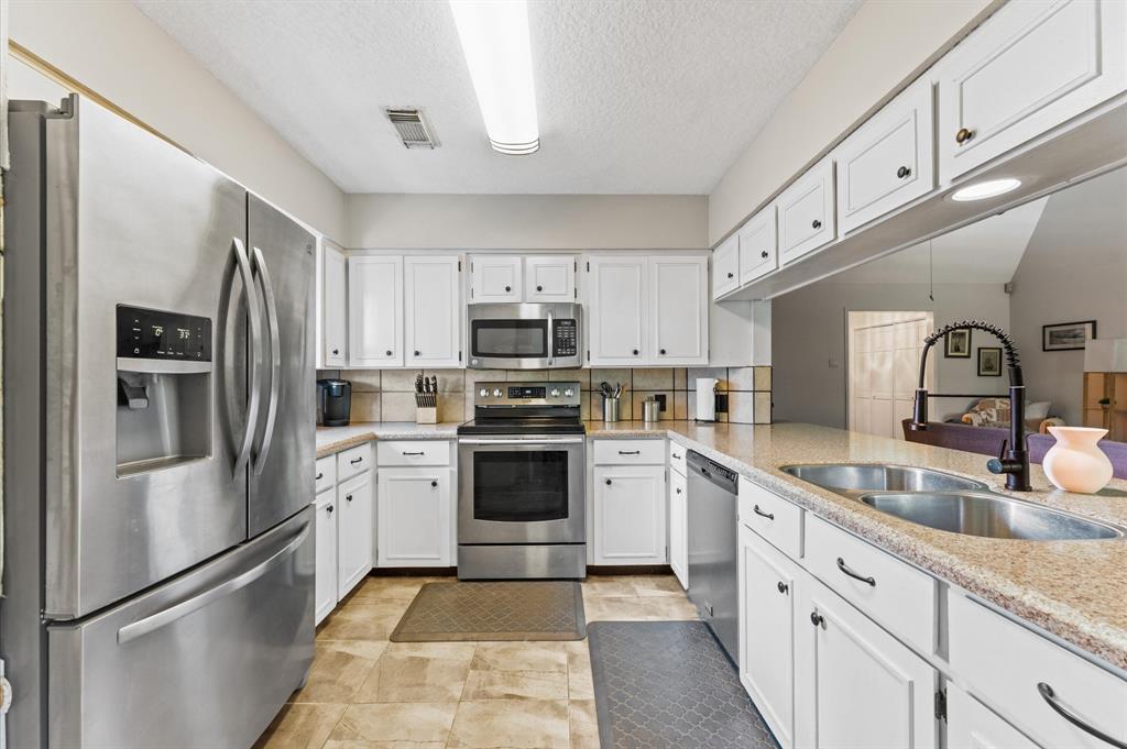 211 4th Street, Dickinson, Texas image 13