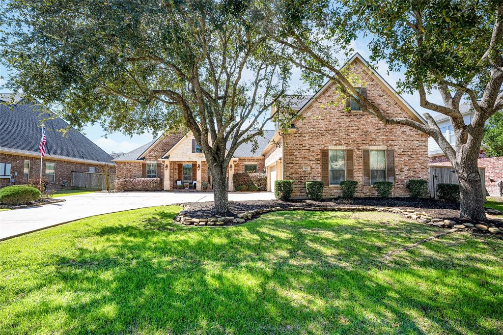 612 Northfield Drive, Friendswood, Texas image 2