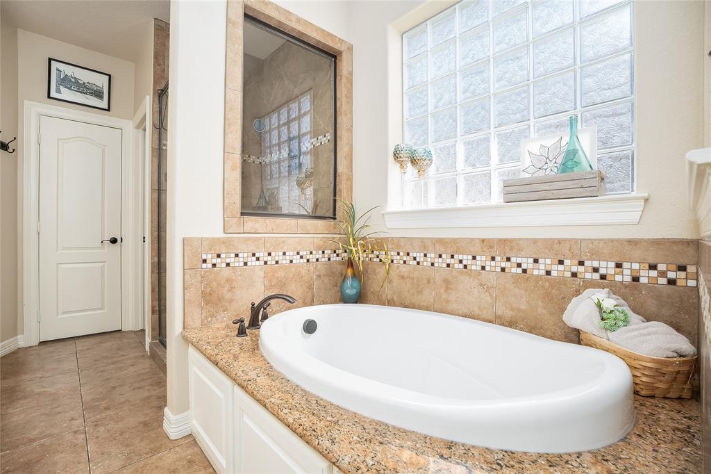 612 Northfield Drive, Friendswood, Texas image 25