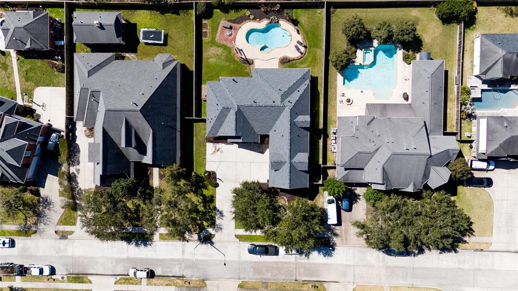 612 Northfield Drive, Friendswood, Texas image 48