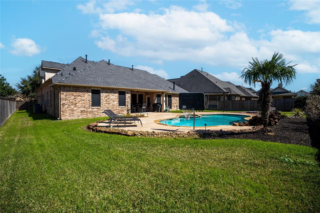 612 Northfield Drive, Friendswood, Texas image 45