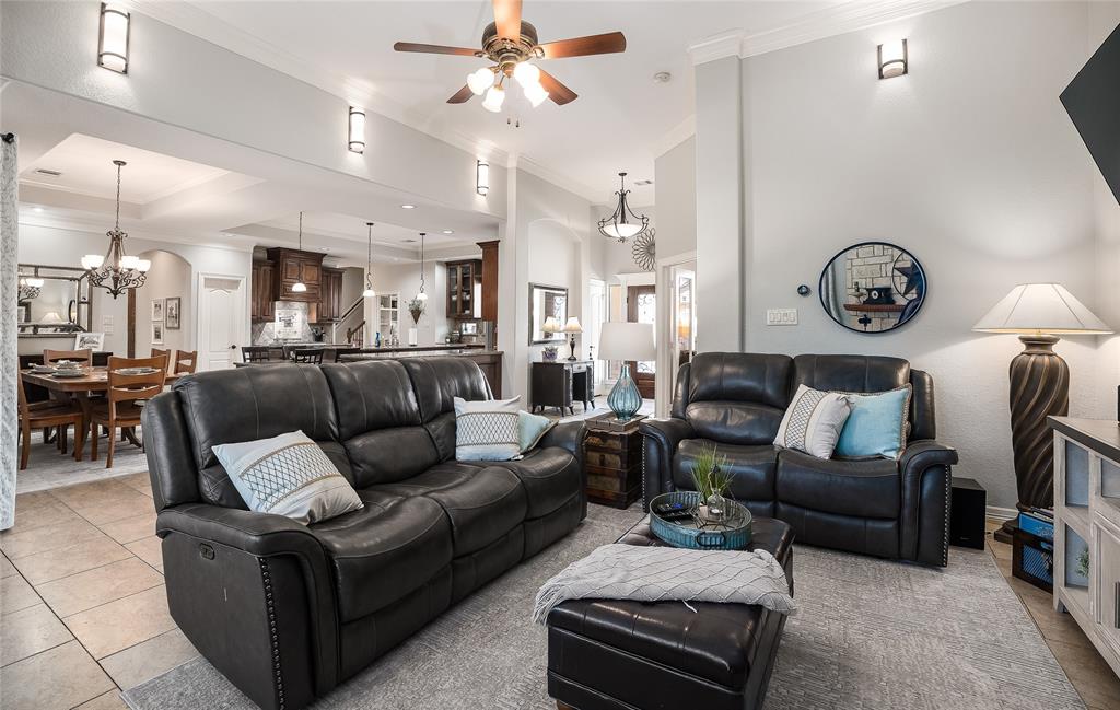 612 Northfield Drive, Friendswood, Texas image 9