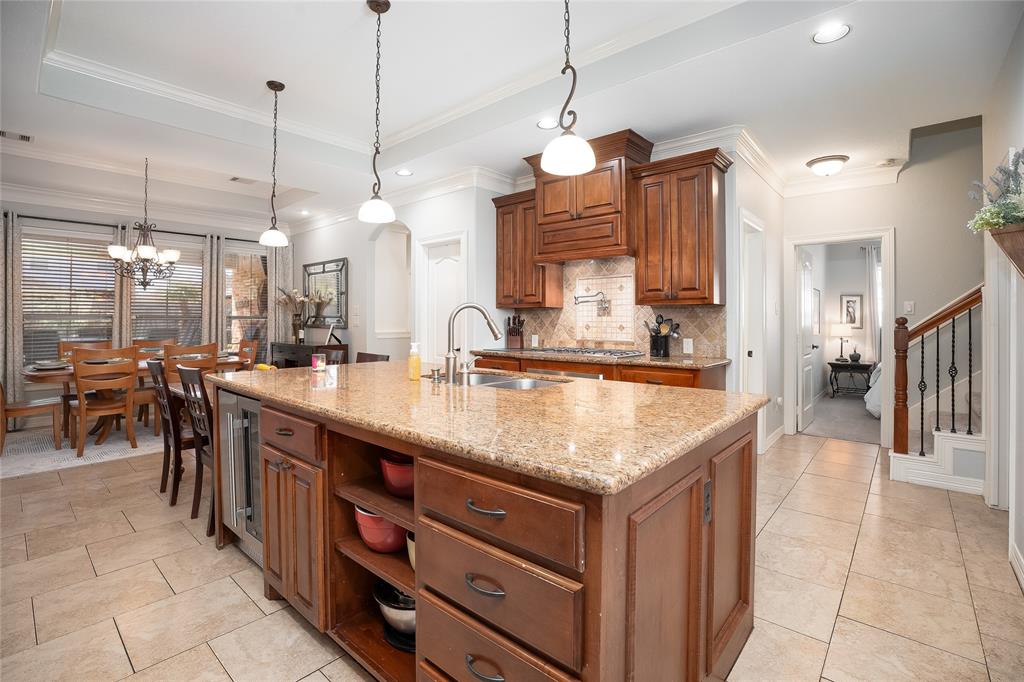 612 Northfield Drive, Friendswood, Texas image 14