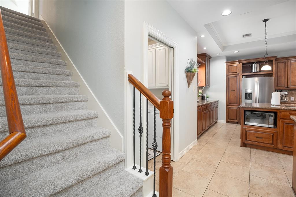 612 Northfield Drive, Friendswood, Texas image 17