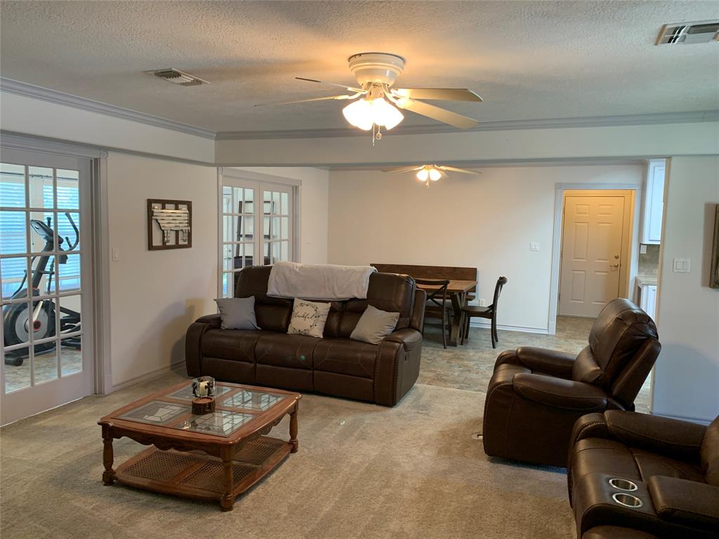 100 Ridgecrest Street, Hallettsville, Texas image 10