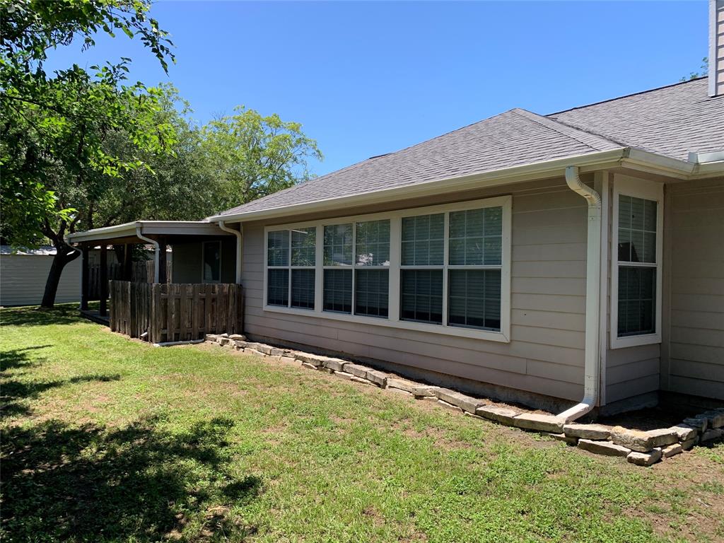 100 Ridgecrest Street, Hallettsville, Texas image 37