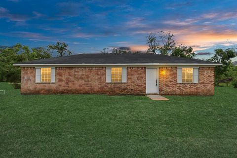 A home in Brazoria