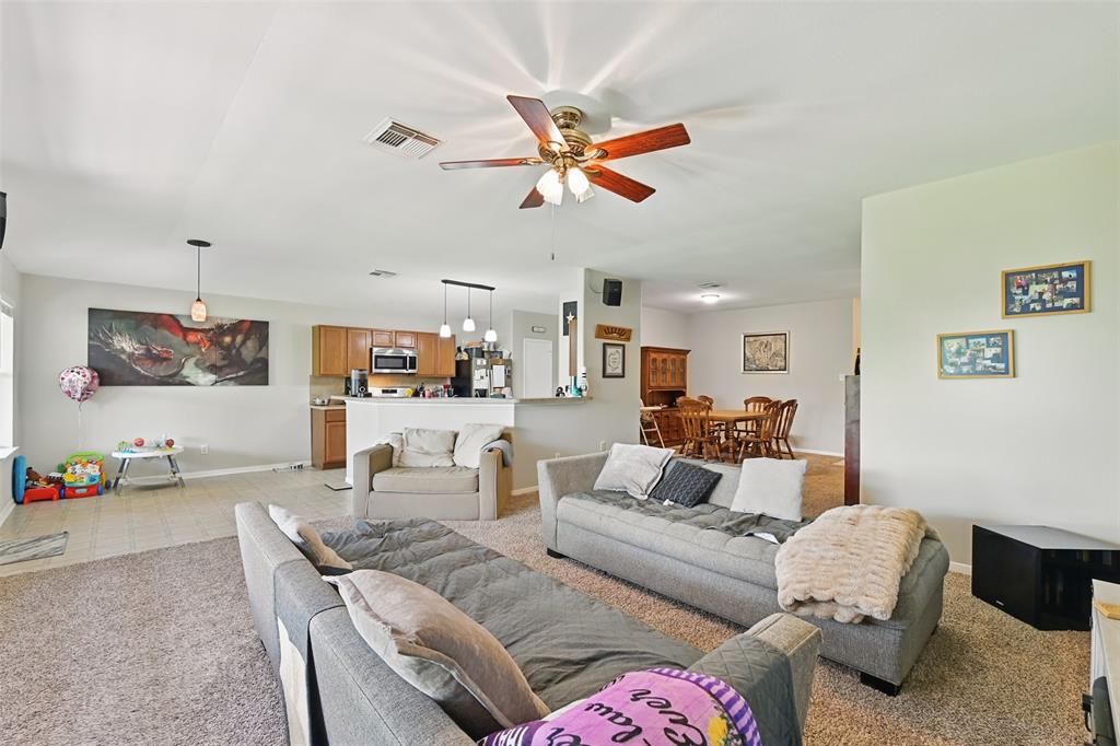 7918 Leaning Oak Drive, Texas City, Texas image 10