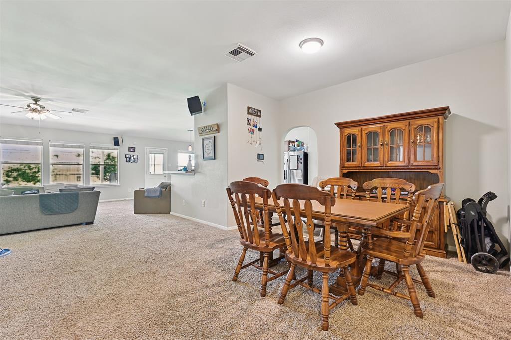 7918 Leaning Oak Drive, Texas City, Texas image 5