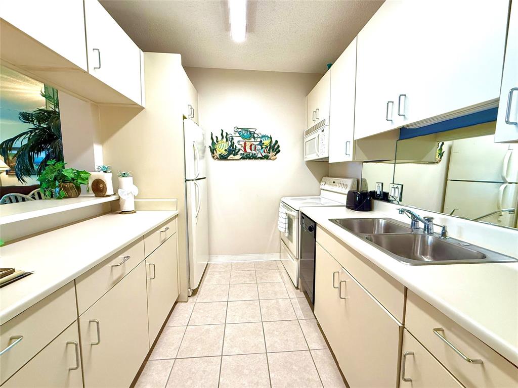 1401 E Beach Drive 414