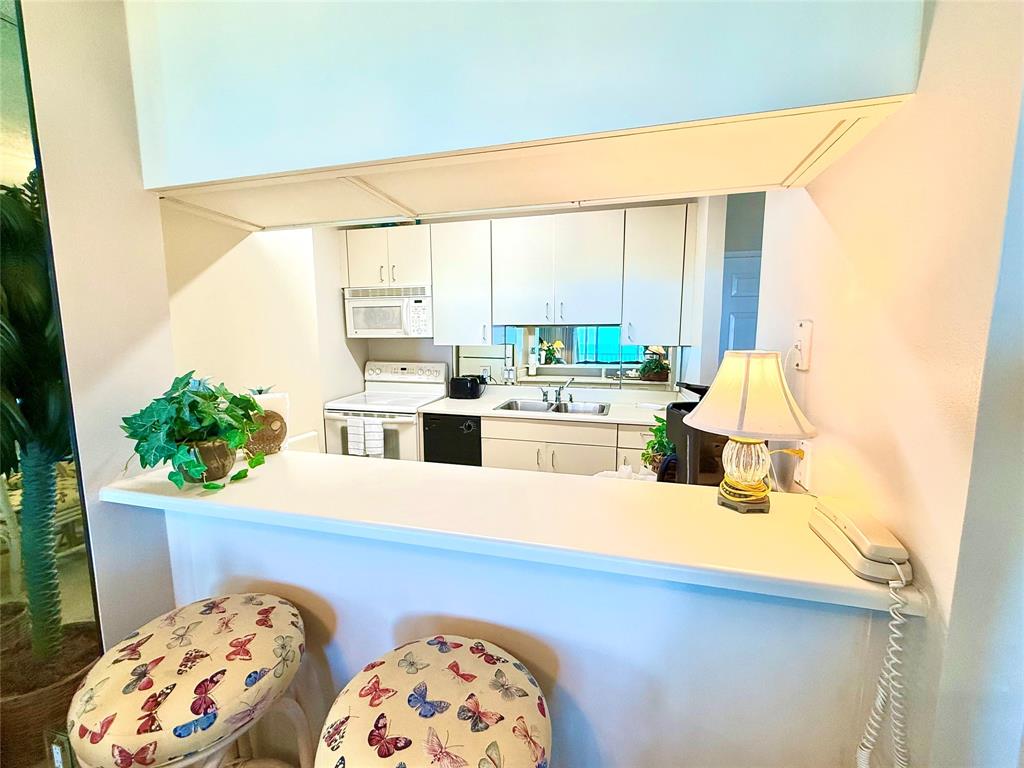 1401 E Beach Drive 414