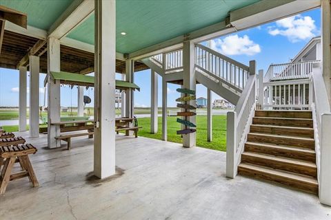 A home in Crystal Beach