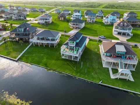 A home in Crystal Beach