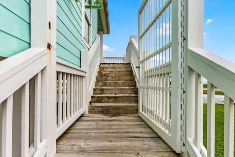 A home in Crystal Beach