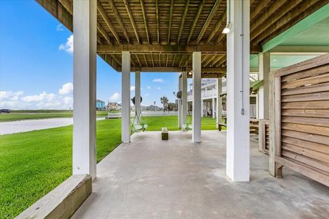 A home in Crystal Beach