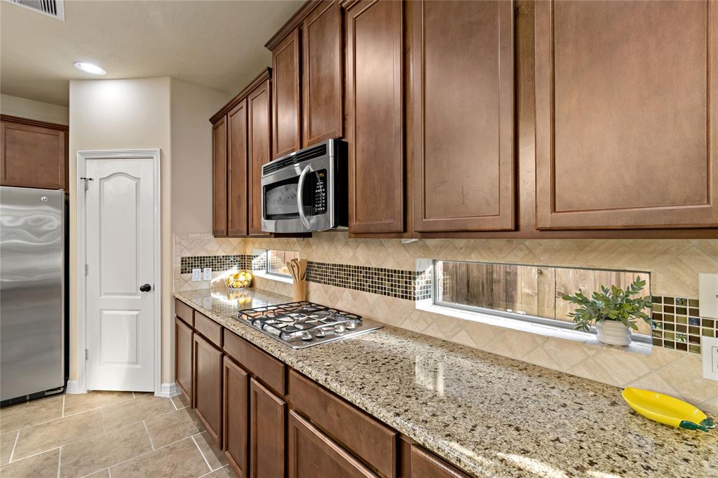 25015 Hessett Creek Drive, Porter, Texas image 16