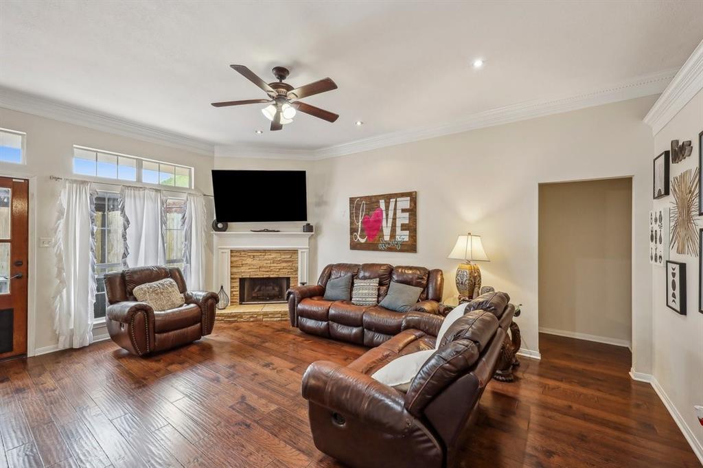 749 Eveningview Lane, Port Neches, Texas image 7
