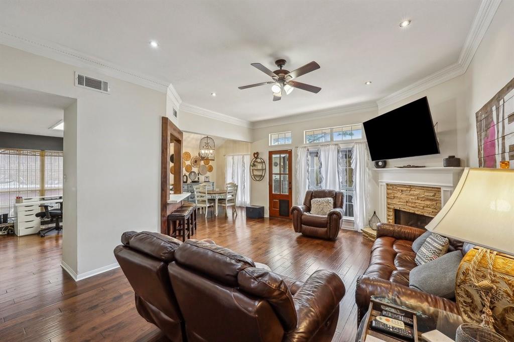 749 Eveningview Lane, Port Neches, Texas image 6