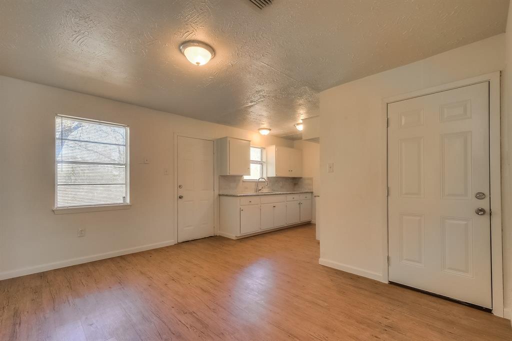 7502 Plover Circle, Texas City, Texas image 3
